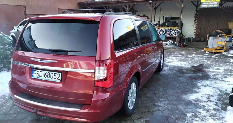 Chrysler Town &amp; Country cena 54000 przebieg: 269996, rok produkcji 2013 z Drezdenko małe 631